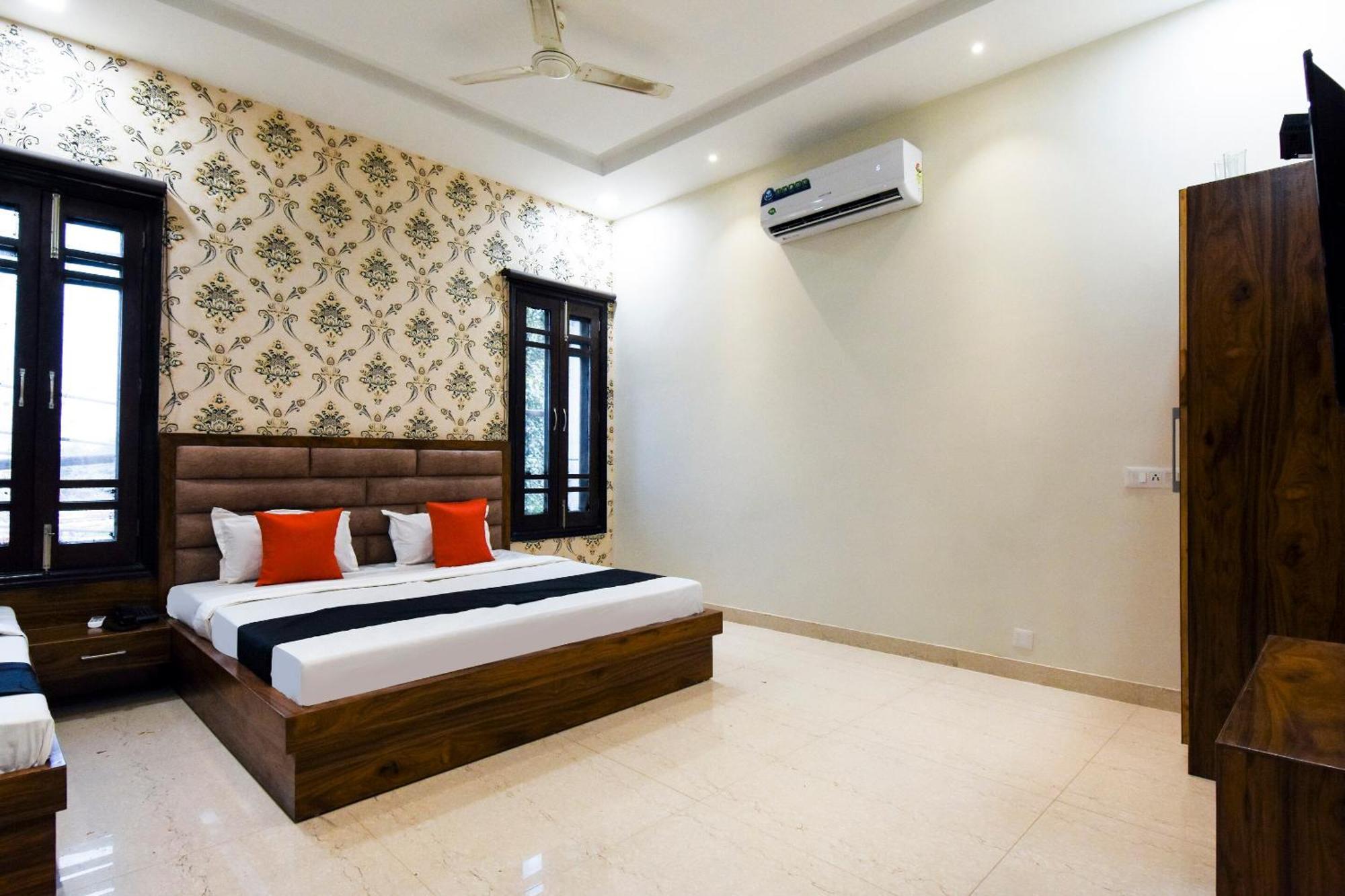 Collection O Avera Hotel