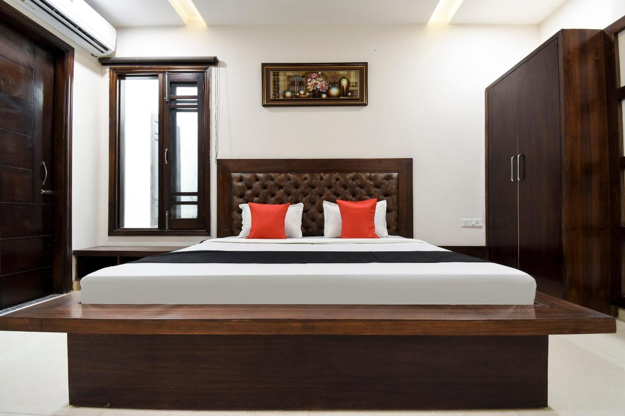 Collection O Avera Hotel 4*